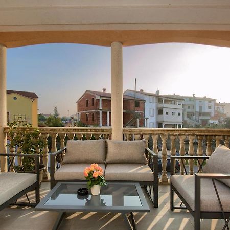 Apartment Vukadin Pula Zewnętrze zdjęcie