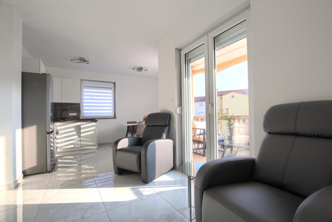 Apartment Vukadin Pula Zewnętrze zdjęcie